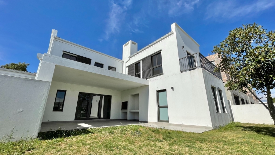 4 Bedroom Property for Sale in Croydon Gardens Estate Western Cape